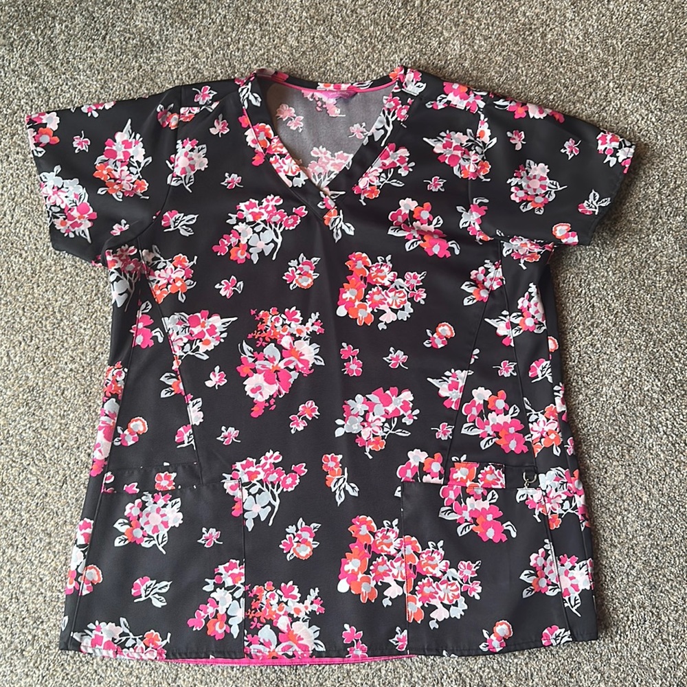 Vera Bradley Floral Scrub Too